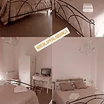 La Perla Bianca 住宿加早餐酒店 3*