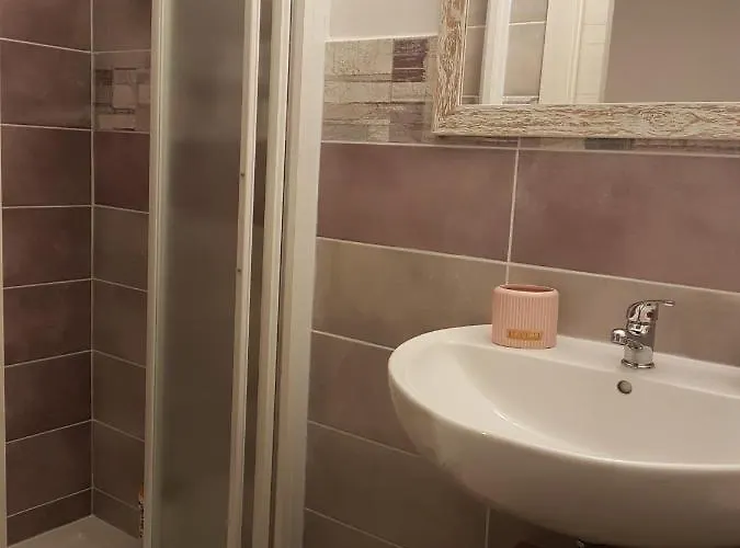 La Perla Bianca Oda ve Kahvaltı 3*