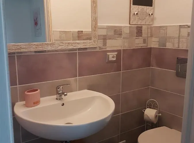 La Perla Bianca فندق مبيت وإفطار 3*