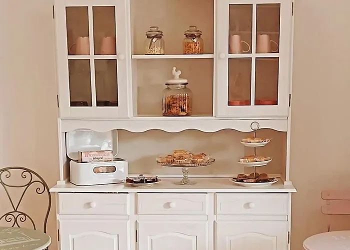 Oda ve Kahvaltı La Perla Bianca